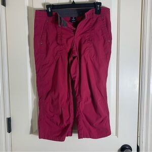 KÜHL Kendra Kapri Hiking Pants With Floral Embroidery on Back in Fuchsia Size 8